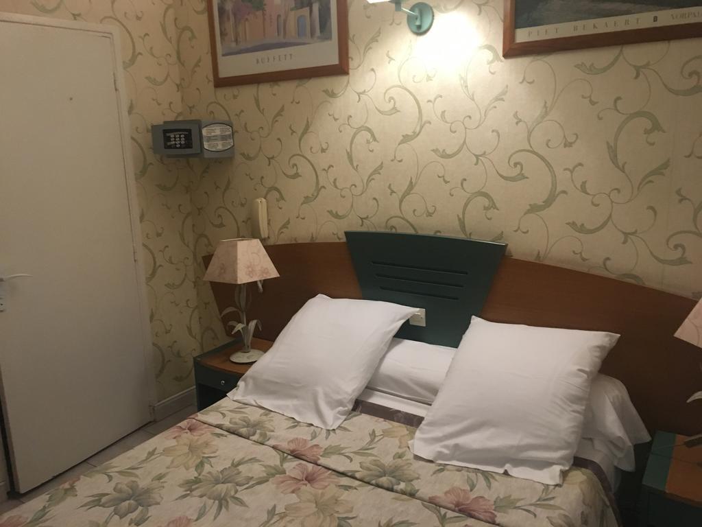 מרסיי Hotel Relax מראה חיצוני תמונה